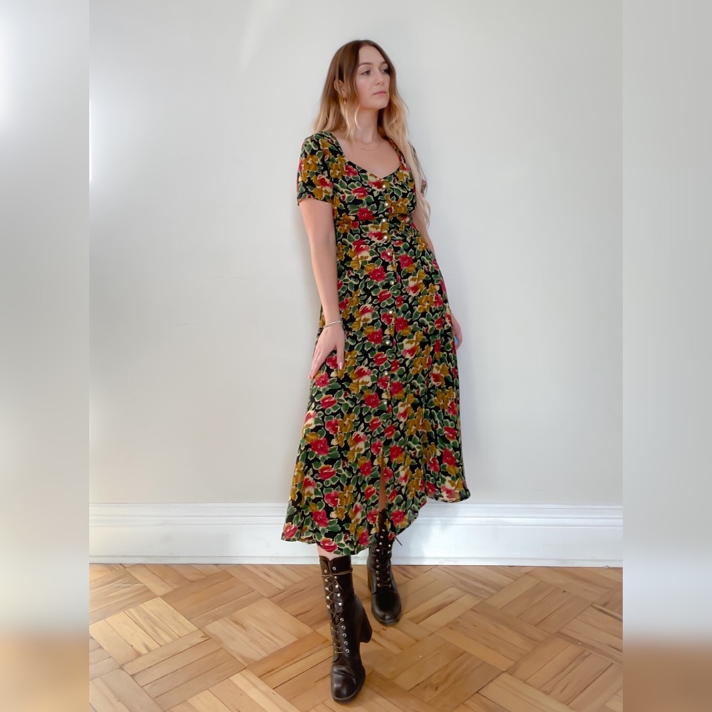 💔SOLD💔 Cute Librarian Vibes Floral Dress 📚 - Picture 3 of 5
